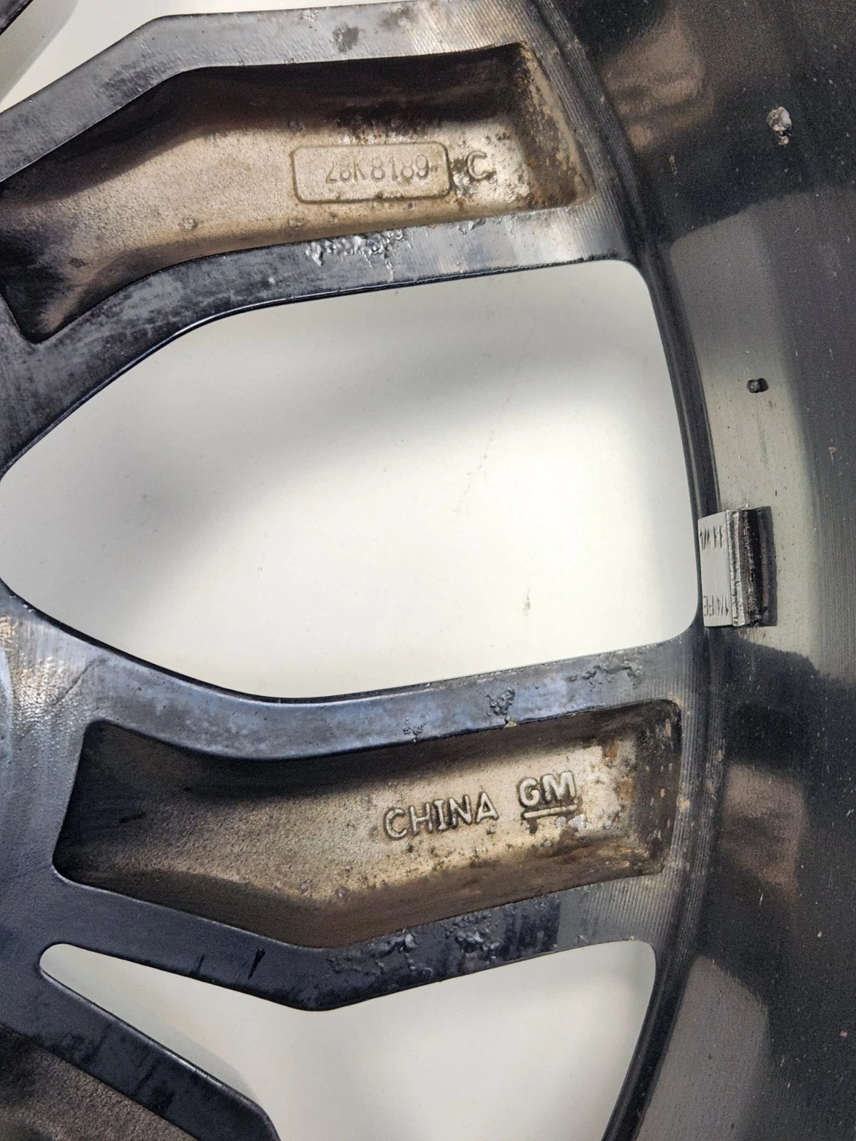 2016-2020 Chevrolet Impala Wheel Rim 19x8-1/2 Machined Black Pockets Opt