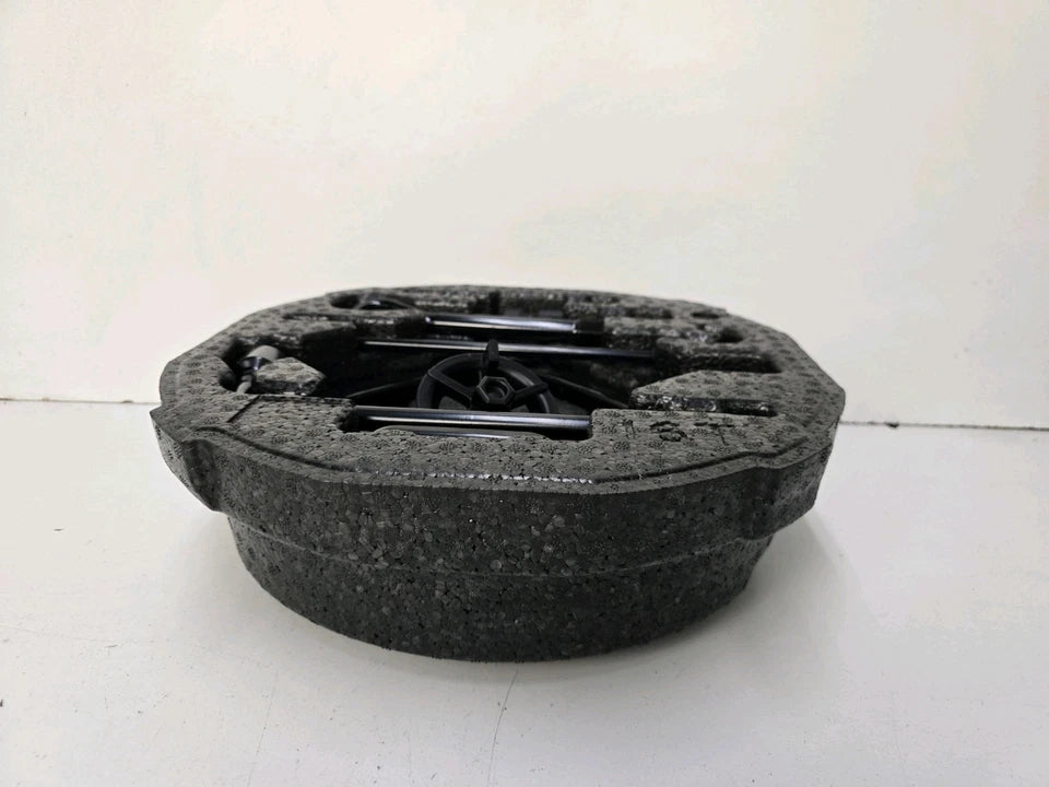 2017-2018 KIA FORTE SPARE TIRE EMERGENCY JACK TOOL KIT OEM GENUINE PART