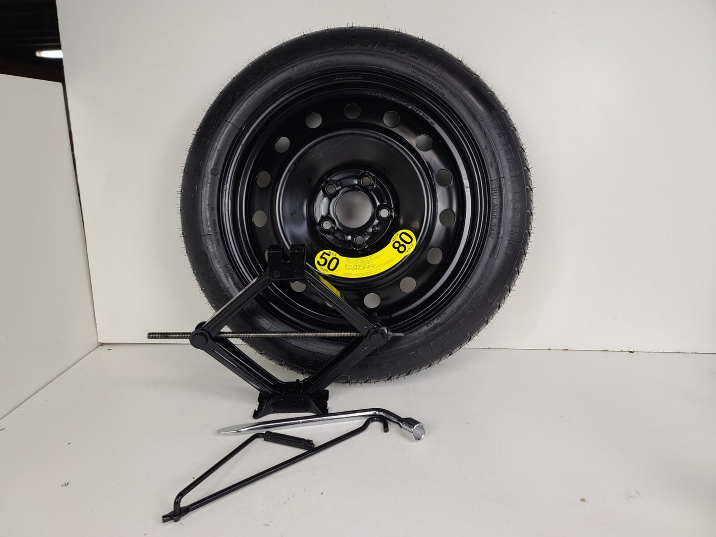 SPARE TIRE W/JACK KIT 17" FITS 2023 KIA SPOTAGE DONUT .