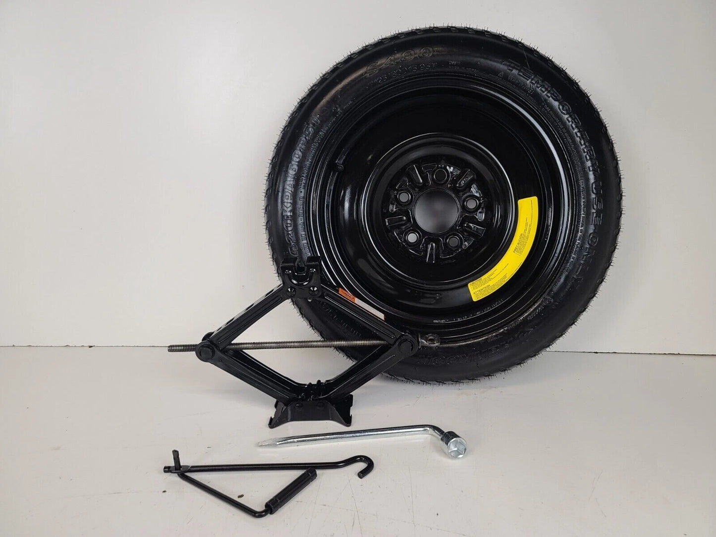 Spare Tire 15" W/Jack Kit Fits: 2024 Kia Forte  Compact Donut