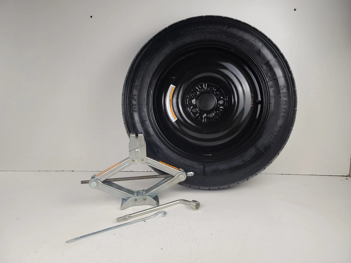 2014-2023 NISSAN ROGUE SPARE TIRE 17" W/JACK TOOLS KIT OEM