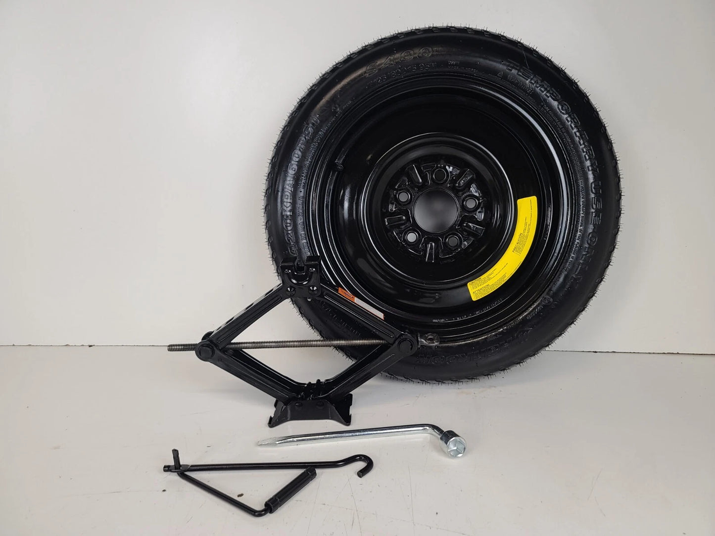 Spare Tire W/Jack Kit 15" Fits : 2007-2019 Hyundai Elantra Compact Donut