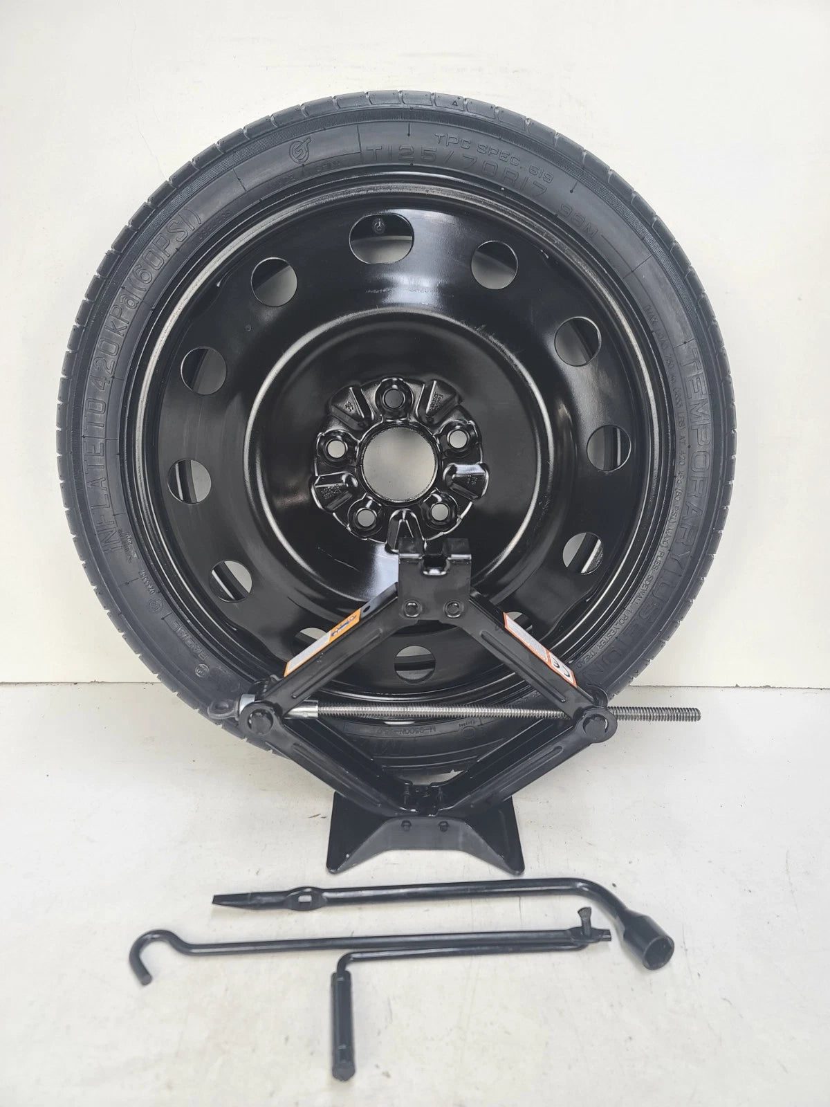 Spare Tire W/Jack Kit 17'' Fits 2002-2010 Lexus SC430 Compact Donut