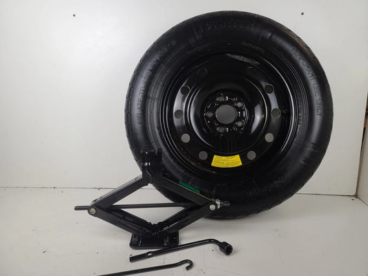 Spare Tire 17’’ W/Jack Kit Fits: 2011-2020 Kia Sorento