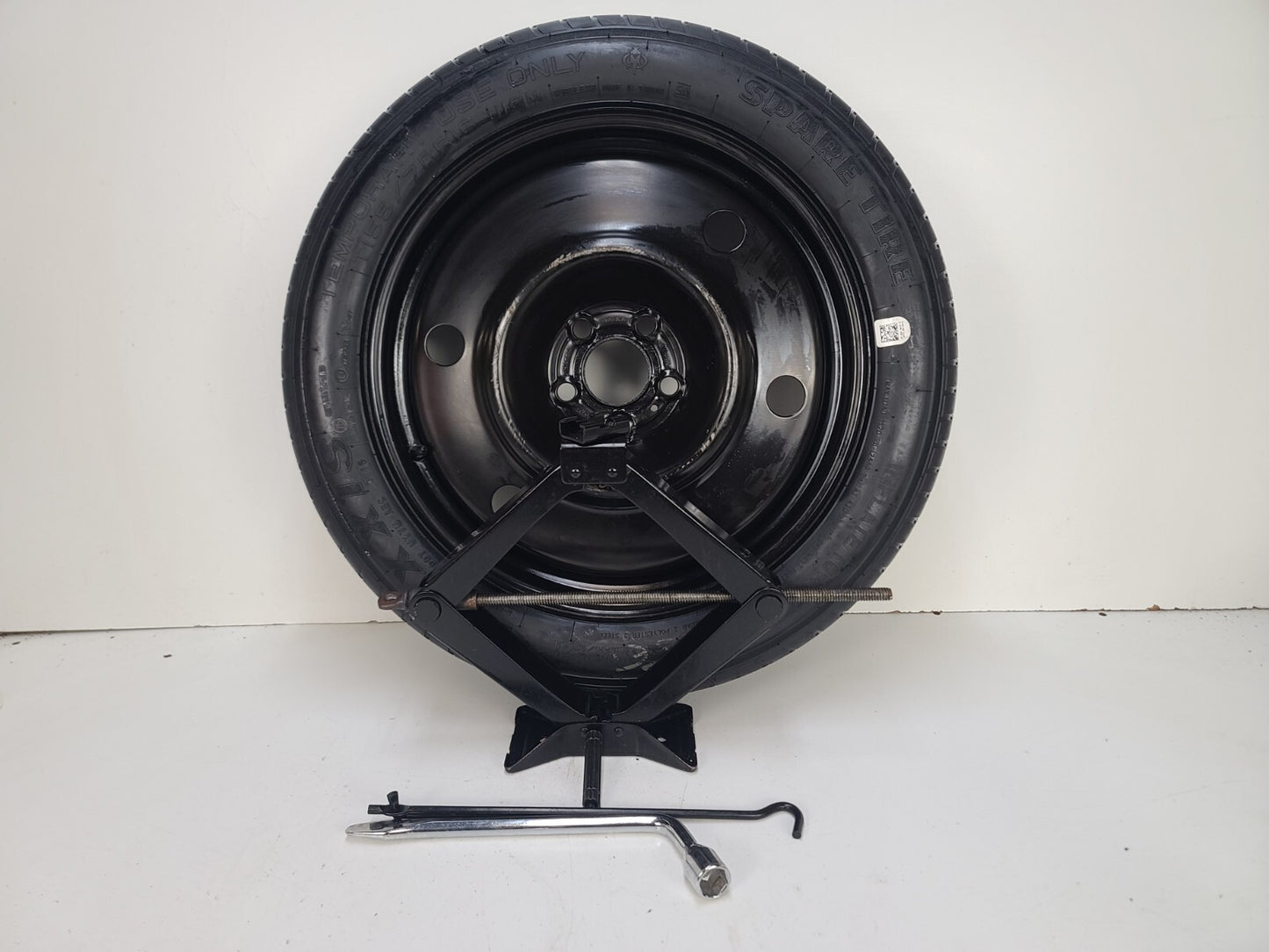 SPARE TIRE W/JACK KIT 18" FITS 2019-2024 FORD EDGE DONUT .