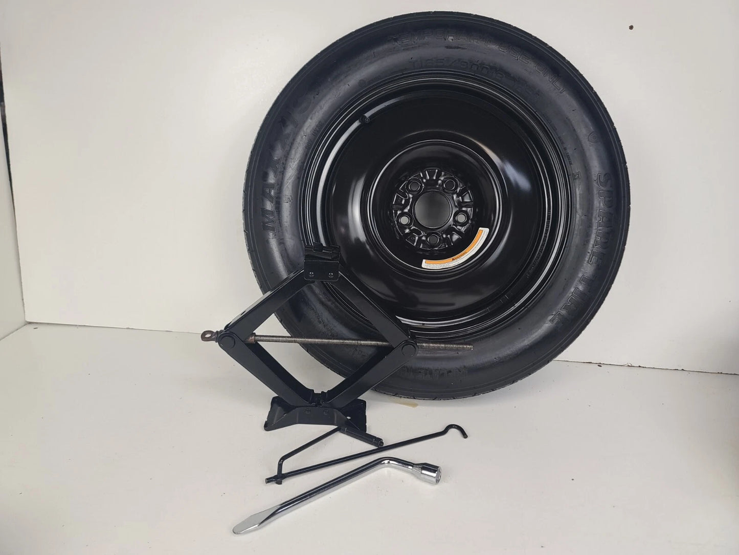 Spare Tire W/Jack Kit 18" Fits 2015-2019 Nissan Murano Compact Donut