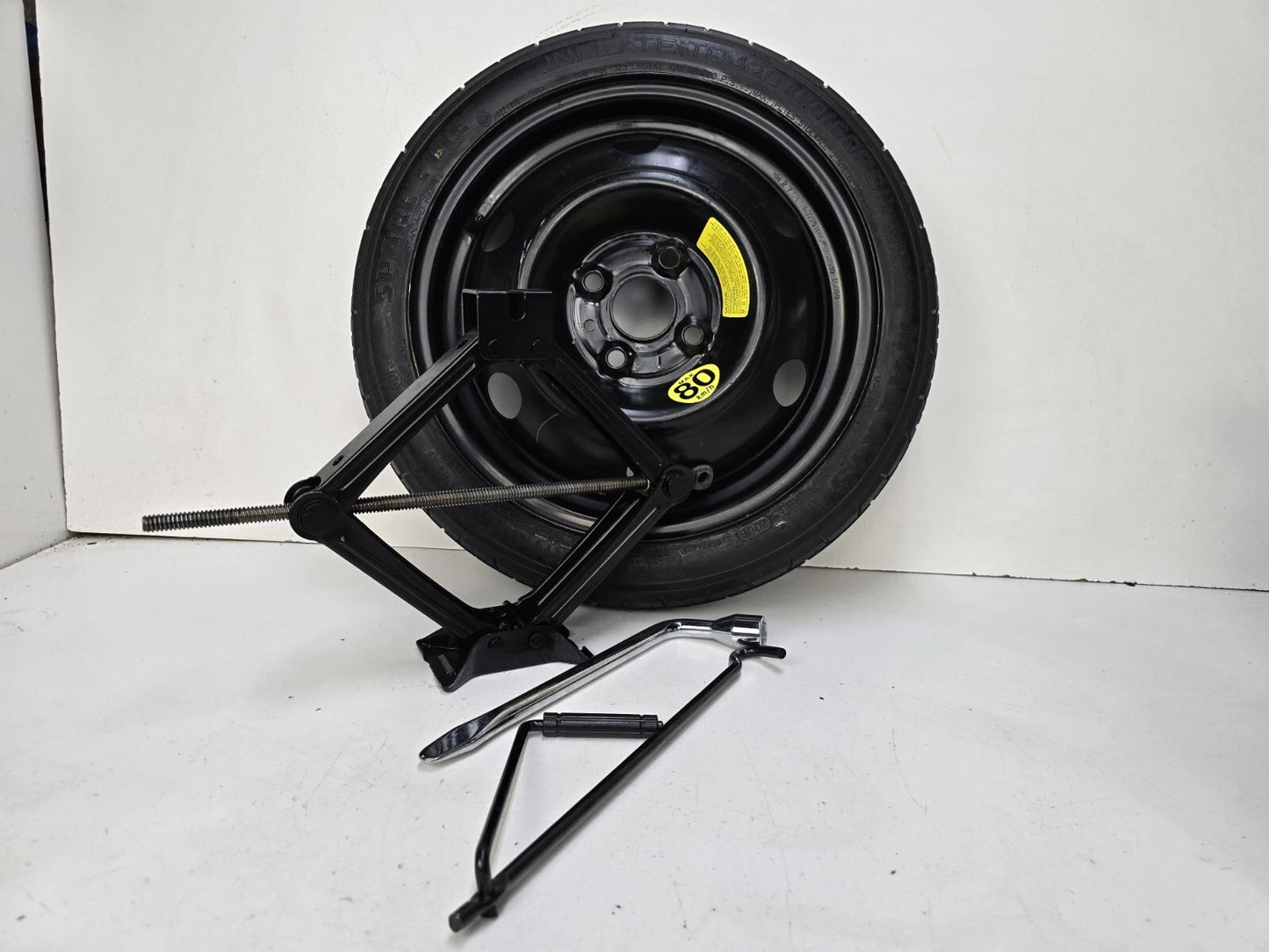 SPARE TIRE W/JACK KIT 15" FITS 2016-2022 HYUNDAI ACCENT DONUT.