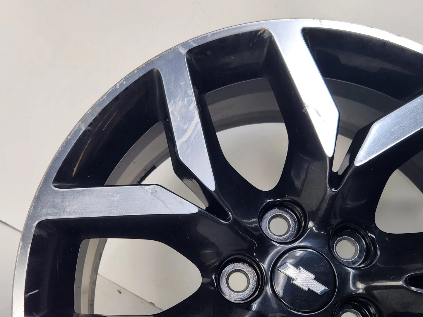 2016-2020 Chevrolet Impala Wheel Rim 19x8-1/2 Machined Black Pockets Opt