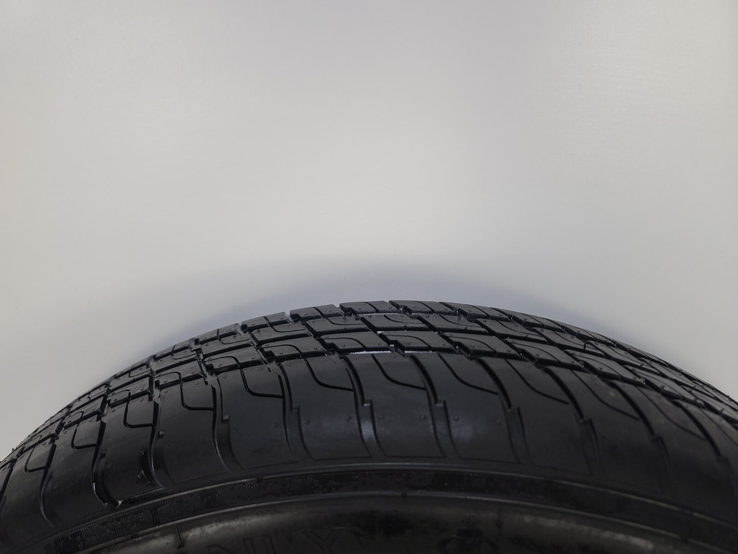 SPARE TIRE 18" FITS 2019-2024 FORD EDGE OEM GENUINE DONUT .