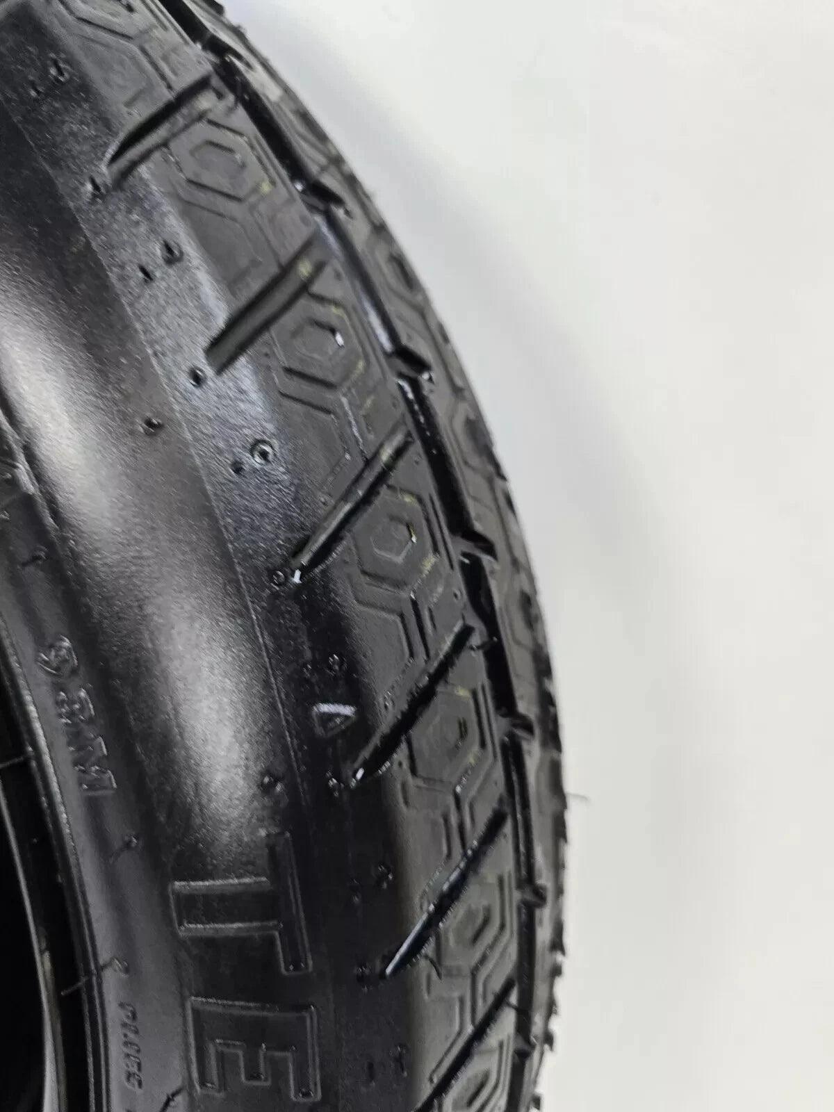 Spare Tire 14" W/Jack Kit Fits 1998 -2002 Toyota Corolla Compact Donut