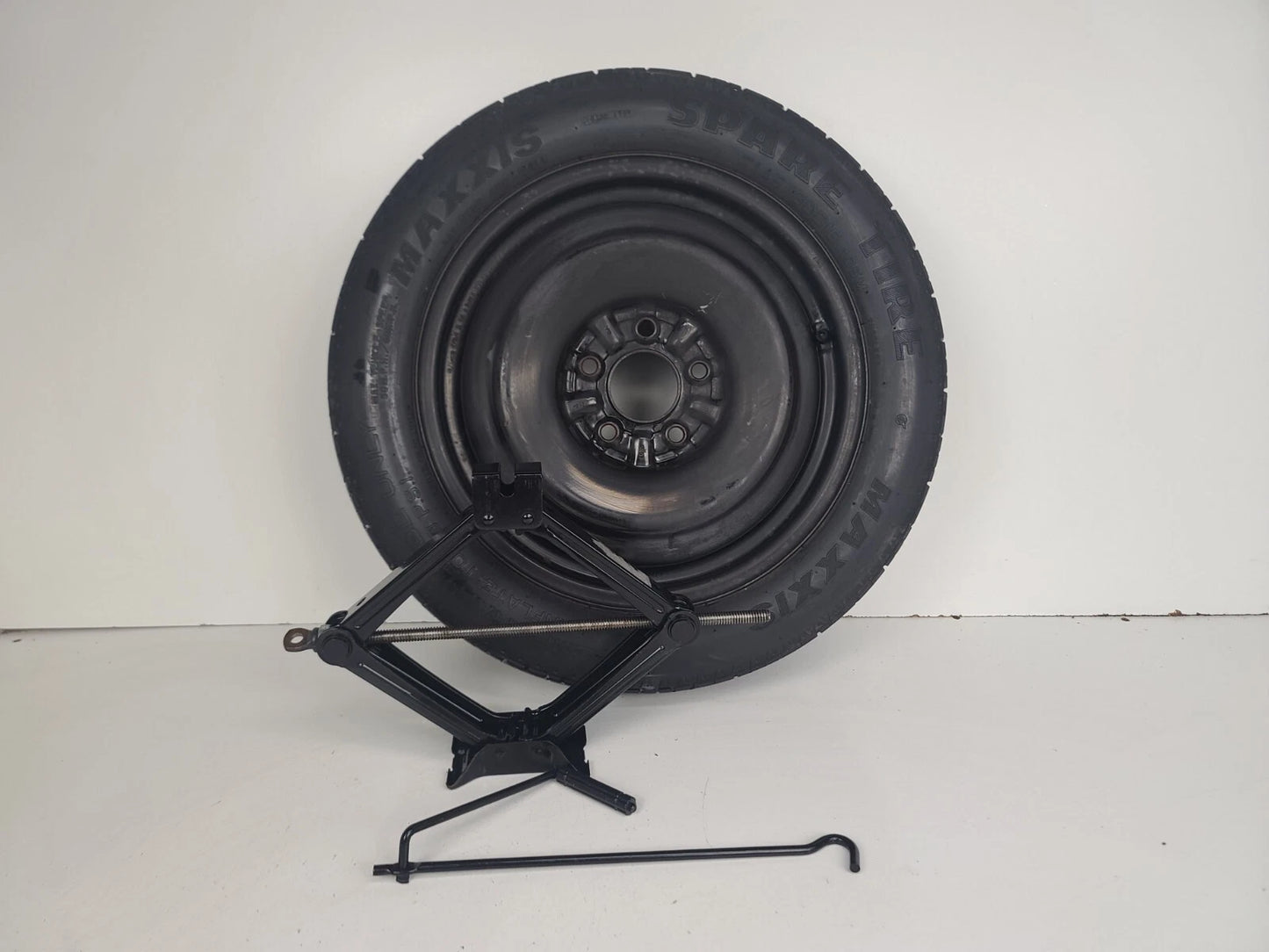 Spare Tire W/Jack Kit 16" Fits 2006 Lincoln Zephyr Compact Donut.
