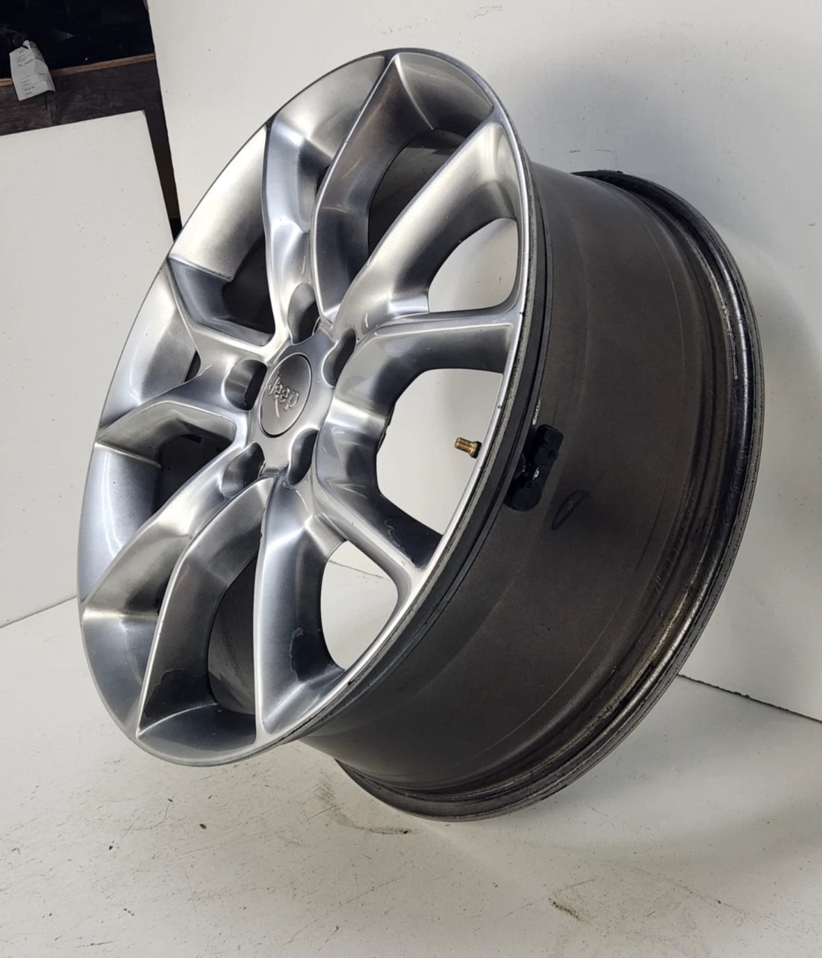 2014-2016 Jeep Grand Cherokee Wheel Rim 20x8 10 Spoke Painted Satin Carbon OEM