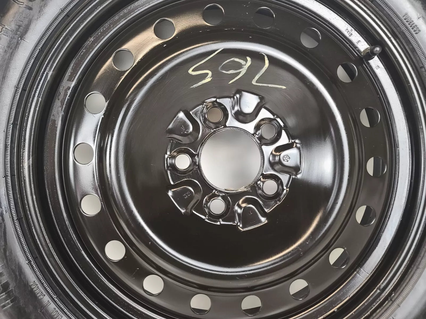 Spare Tire W/Jack Kit 17" Fits 2006 - 2022 Dodge Charger Challenger Donut