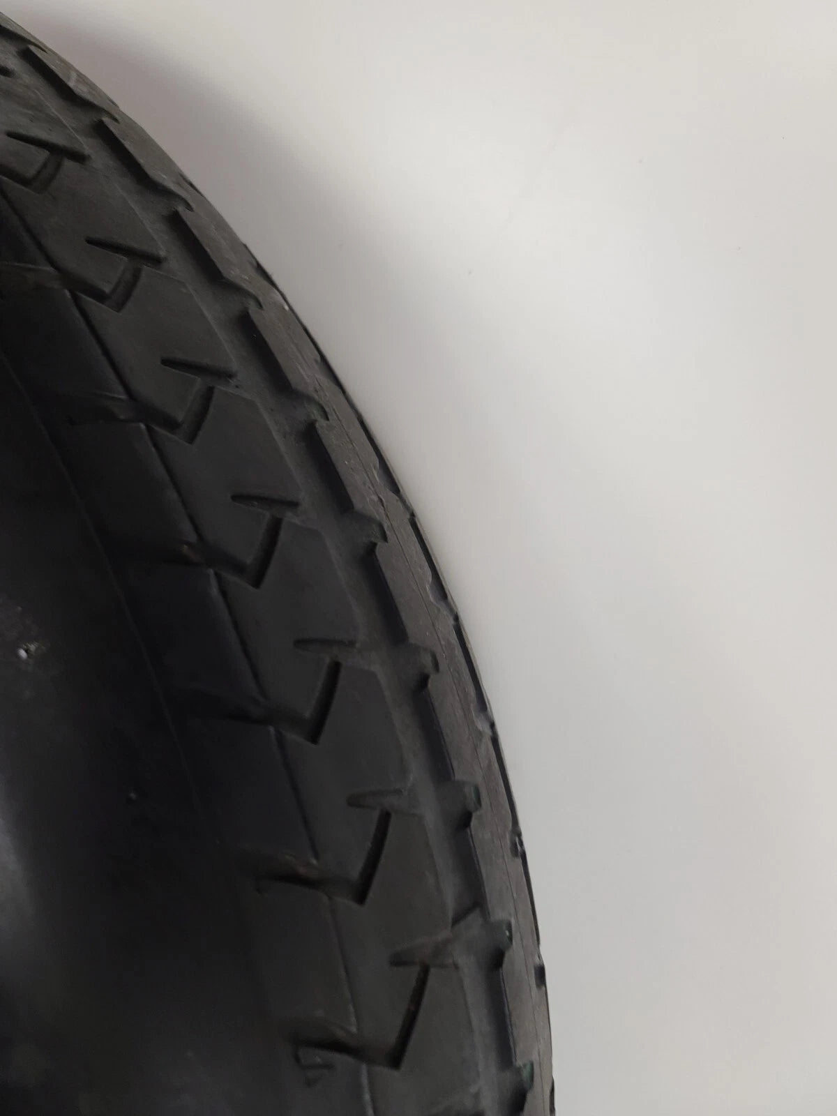 Spare Tire W/Jack Kit 18" Fits 2011-2022 Jeep Grand Cherokee OEM Genuine Donut