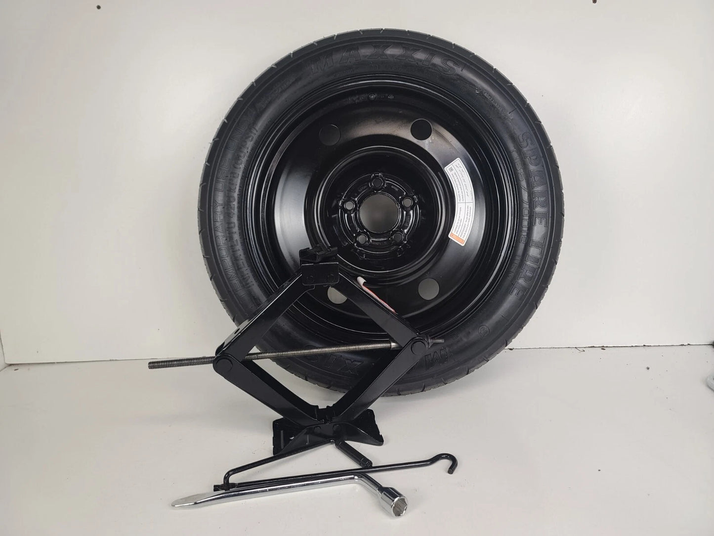 Spare Tire W/Jack Kit 18" Fits 2013-2019 Ford Explorer Donut