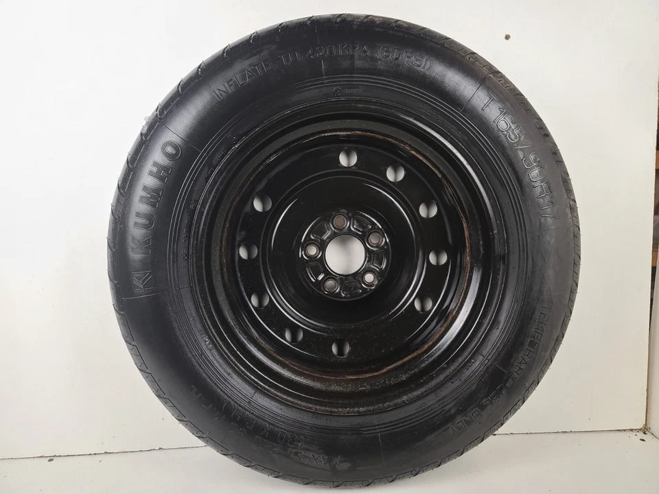 Spare Tire 17’’ W/Jack Kit Fits: 2011-2020 Kia Sorento